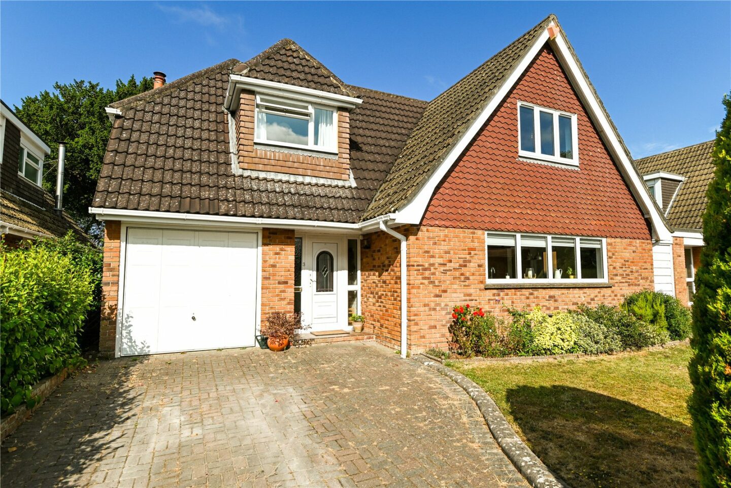 Branwood Close, Everton, Lymington, Hampshire, SO41 0LU