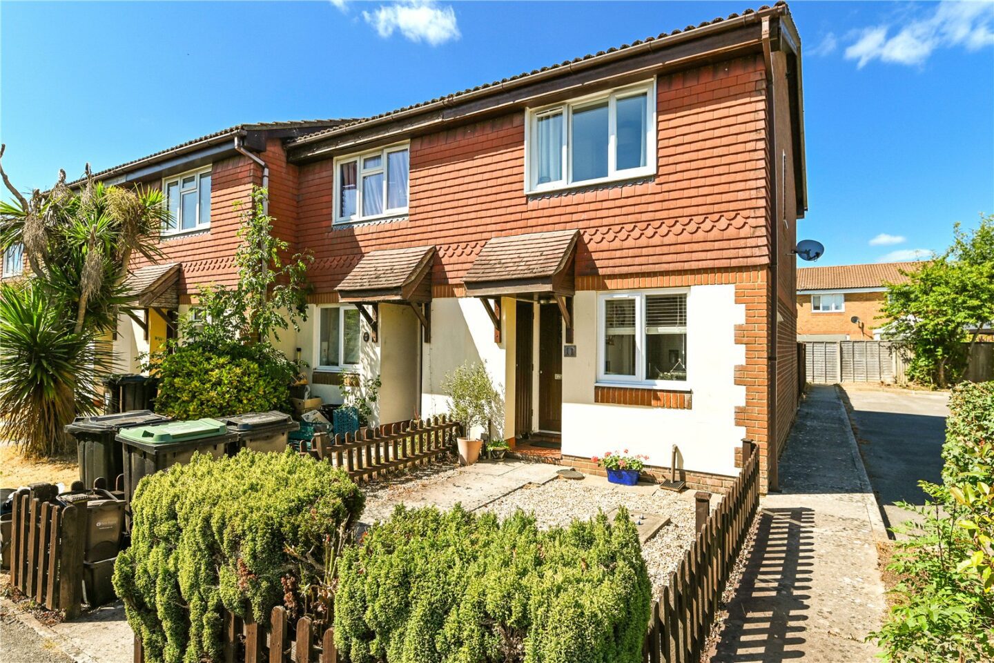 The Hyde, New Milton, Hampshire, BH25 5GA