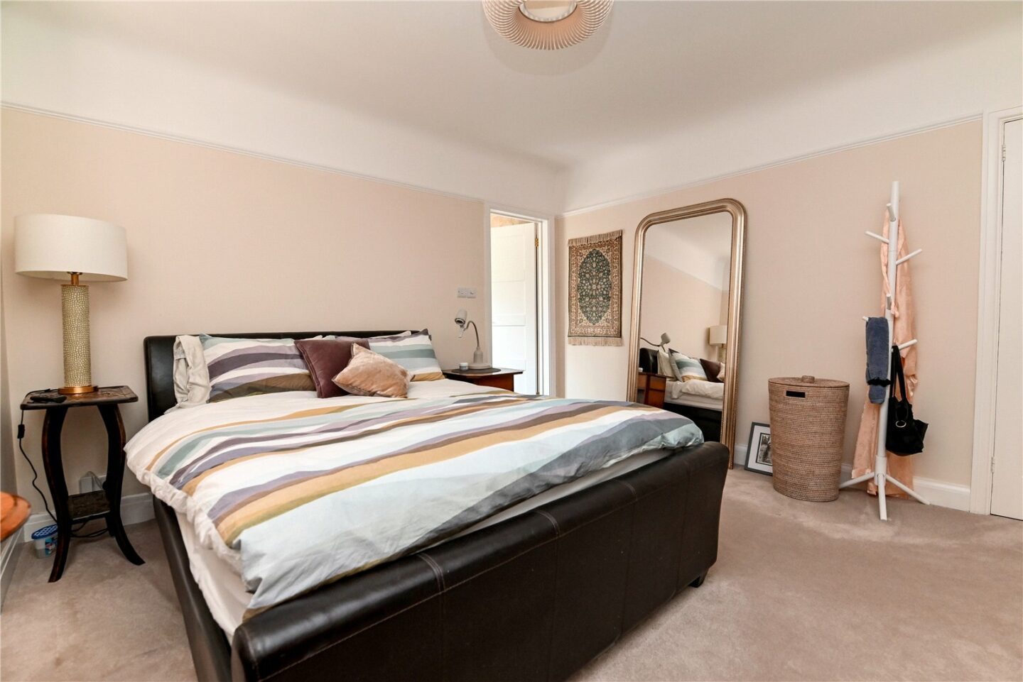 NWM260376_20.jpg