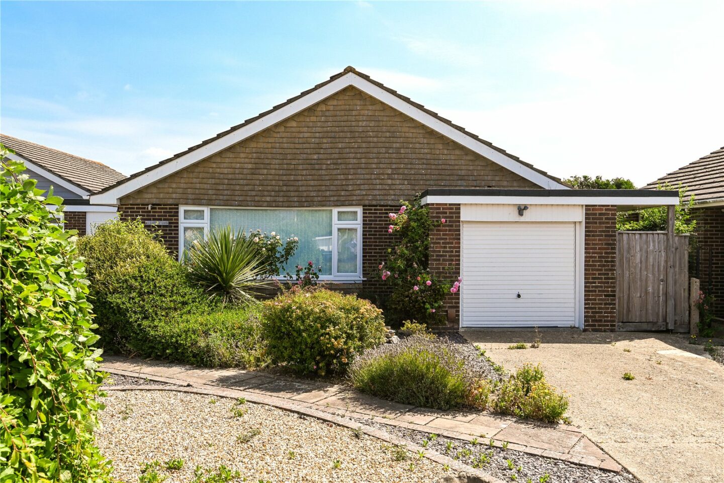 Three Acre Drive, Barton on Sea, New Milton, Hampshire, BH25 7LQ