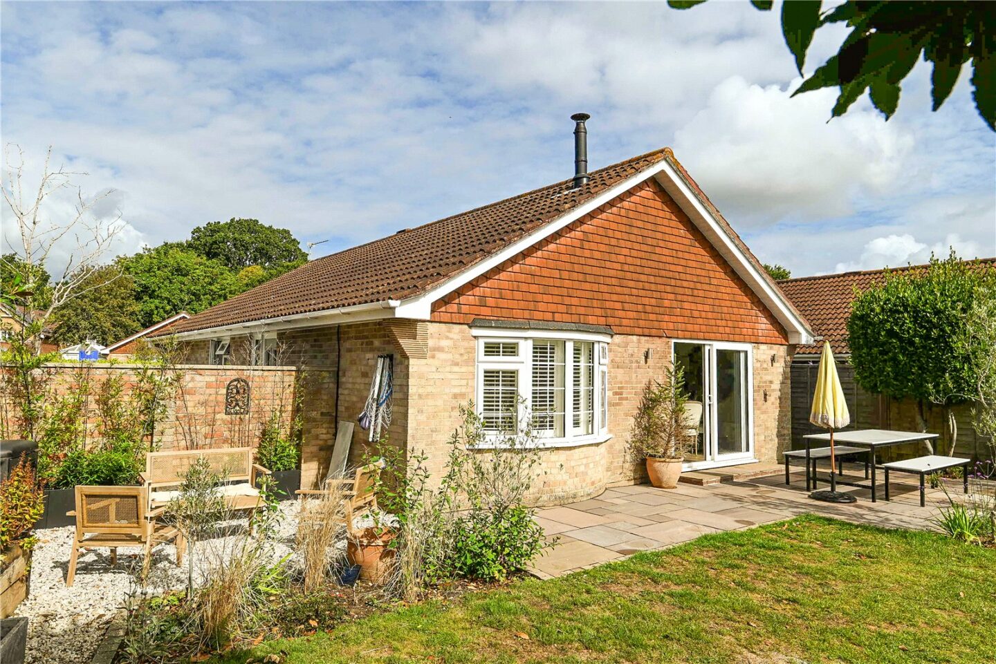 Turners Farm Crescent, Hordle, Lymington, Hampshire, SO41 0GZ