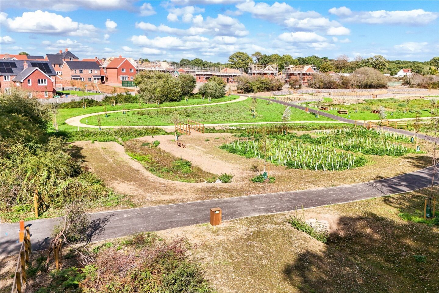 NWM260466_33.jpg
